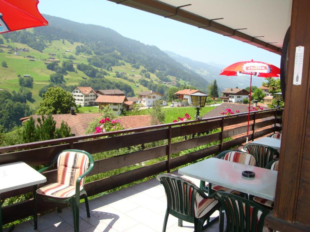Hotel Old-Jnn Saas im Prattigau Kültér fotó