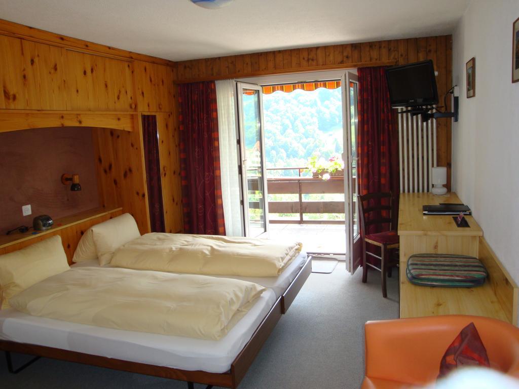 Hotel Old-Jnn Saas im Prattigau Kültér fotó