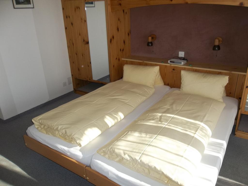 Hotel Old-Jnn Saas im Prattigau Kültér fotó