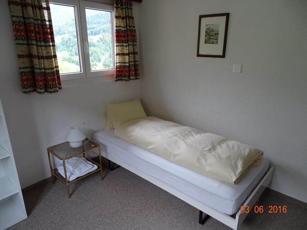 Hotel Old-Jnn Saas im Prattigau Szoba fotó