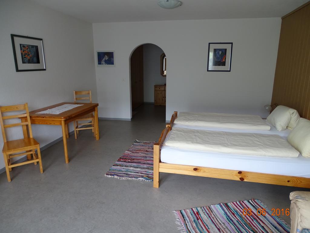 Hotel Old-Jnn Saas im Prattigau Szoba fotó